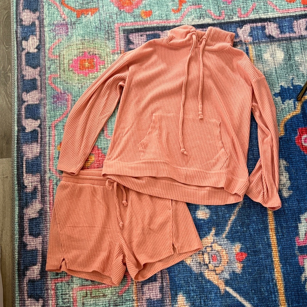 Cozy Coral Lounge Set